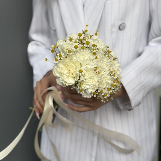 Букет невесты из диантусов и ромашек💐