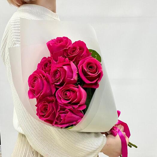 Bouquet of 9 Ecuadorian roses