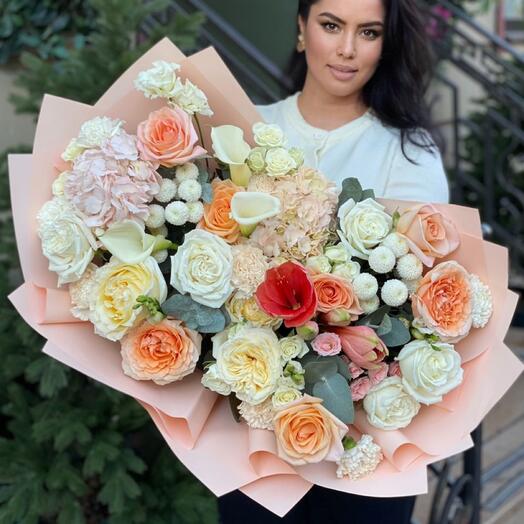 Авторский букет с амариллисом и каллами