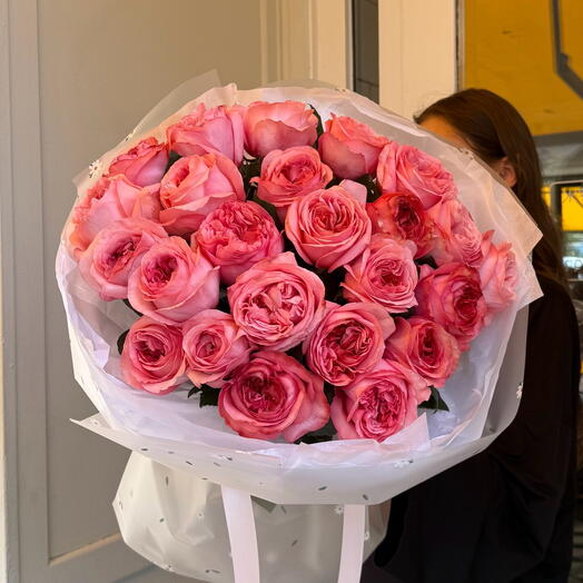 Pink expression mono M