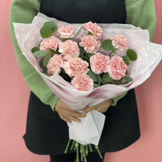 Диантусы с эвкалиптом