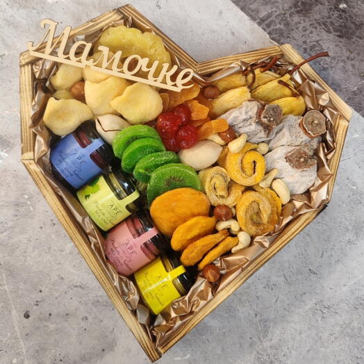 Сердце с сухофруктами