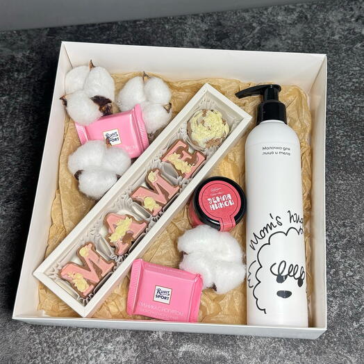 Подарочный набор «Маме» с бельгийским шоколадом ручной работы, молочком «Мамины объятия», мед и шоколадом