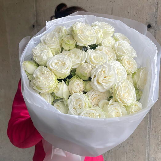 White spray roses mono bouquet