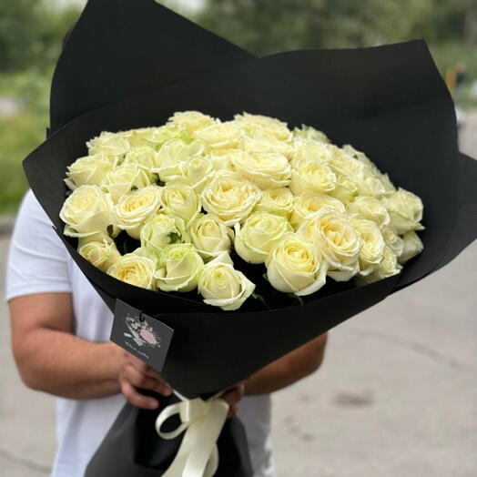 51 роза белые розы букет белых роз