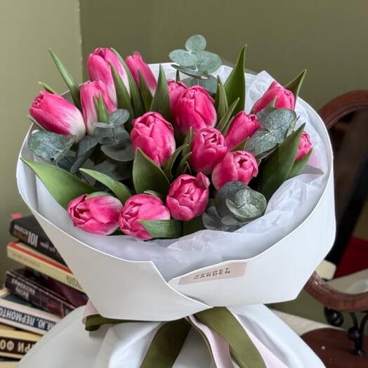 Розовые тюльпаны