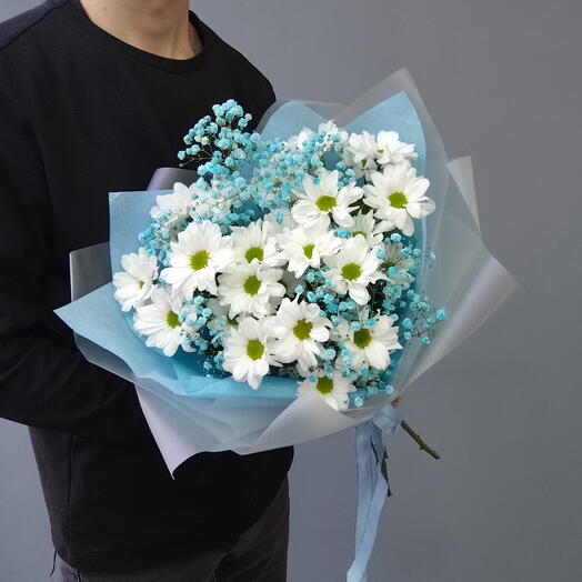 Ромашки | Букет из ромашковых кустовых хризантемы сорта Кеннеди с гипсофилой