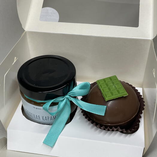 Набор с какао бомбочкой и карамелью