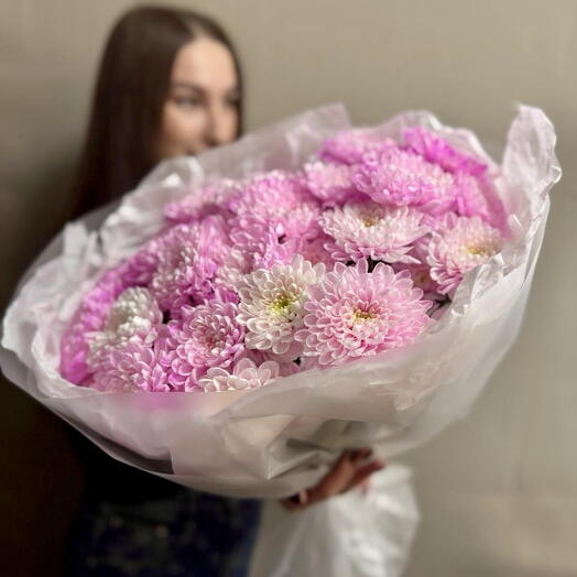 «Розовый фламинго» букет из розовых хризантем