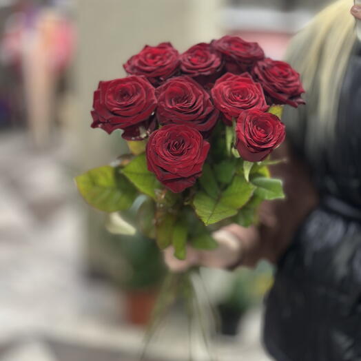 Букет 9 роз Бордо