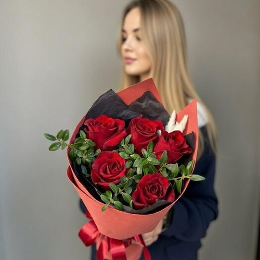 Букет "Два крыла" из эквадорских роз премиум 🤗