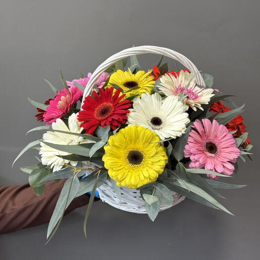 Корзина с цветами гербера