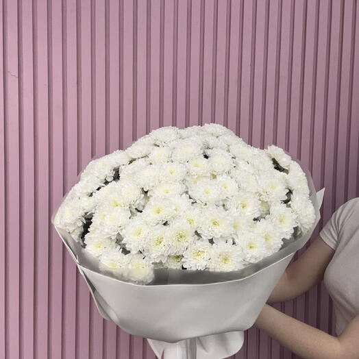 Букет из 33 хризантем