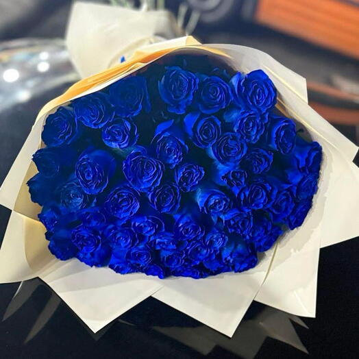 Blue roses
💙🦋