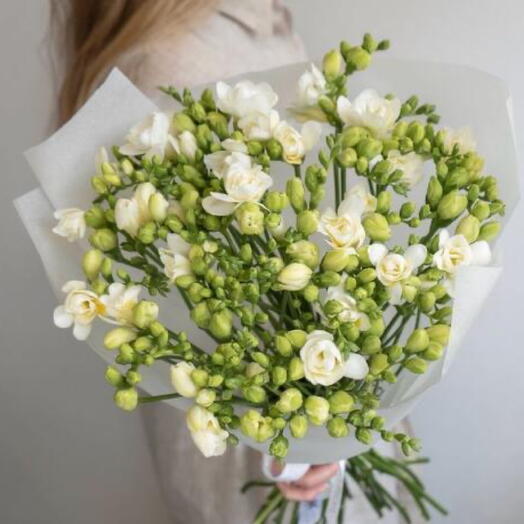 Букет Белая Фрезия 35 шт