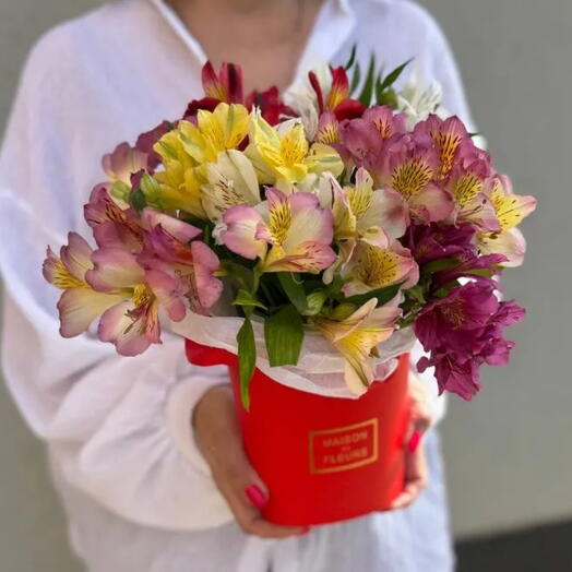 Альстромерия микс в сумочке. "Процветание "
