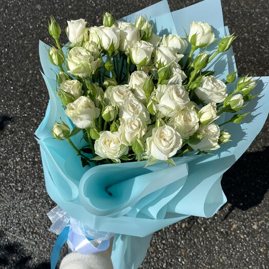 PURE HEART букет из кустовых роз