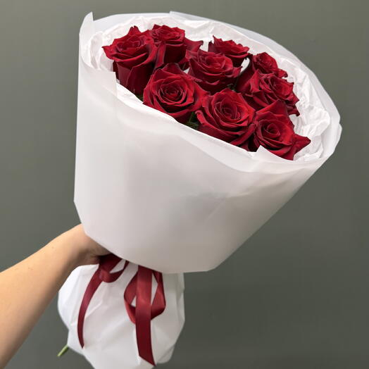 🔥🔥🔥Акция Букет роз бордовые 9шт в белом оформлении🌹🤍