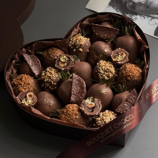 Клубника в шоколаде с Ferrero Rocher