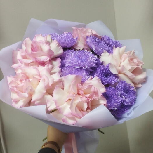 Стойкие хризантемы с французскими розами🥰