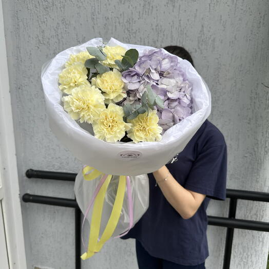 Букет диантусы с гортензией 💛💜