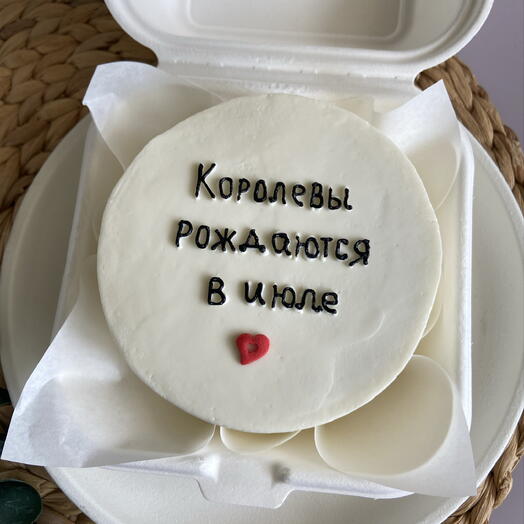 Бенто-торт Королевы рождаются в июле