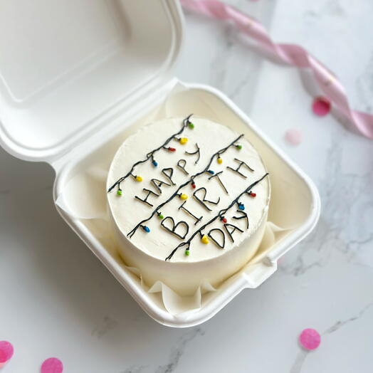 Бенто торт happy birthday на день рождения с гирляндами в подарок