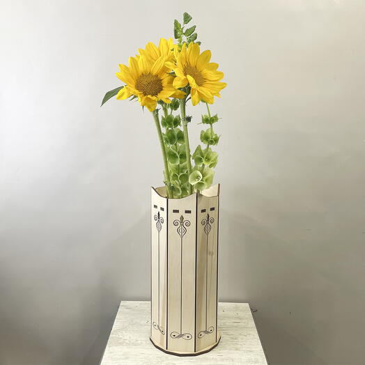 Flowerpot stand with a vase 1