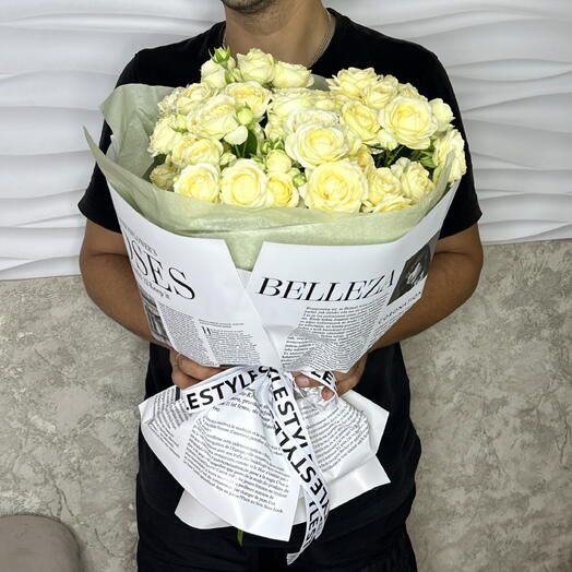 Букет Кустовых Роз «Люблю»