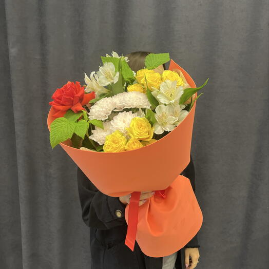 Яркий сборный букет 💐