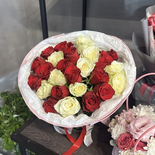 Монобукет из 25 роз