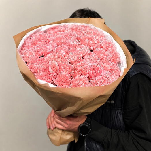 Букет розовых гвоздик