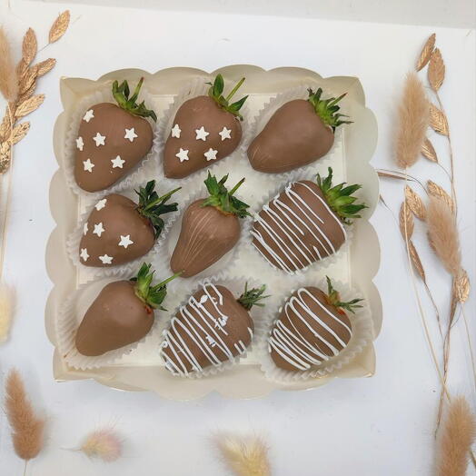 Клубника в шоколаде 9-12 ягод