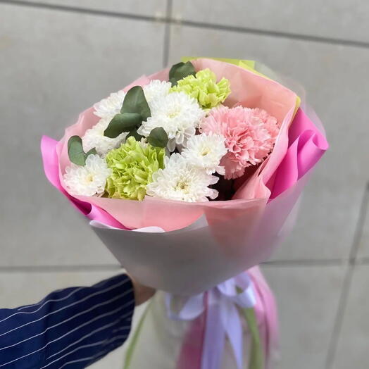 Стойкий букет 💚 хризантемы, диантусы и эвкалипт