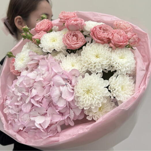 Сборный пышный авторский букет в оформлении 🌸