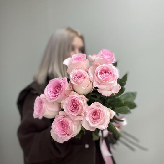 9 эквадорских роз