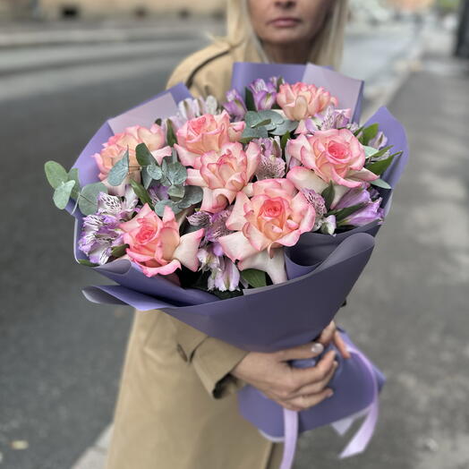 Букет «Танец лепестков»