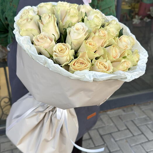 25 роз