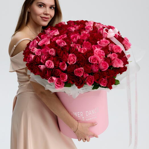 Шикарная коробка из роз