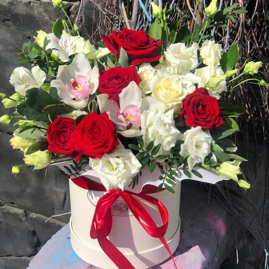 Композиція в коробці