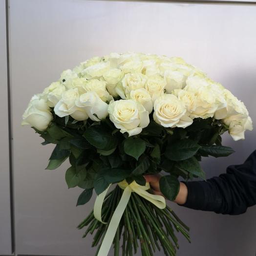 101 White Roses