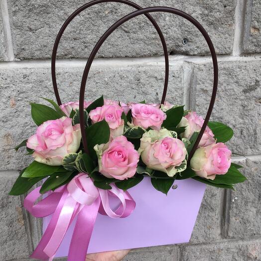 Розовые розы 🌹