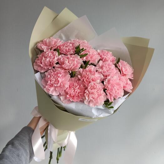 Букет розовых гвоздик