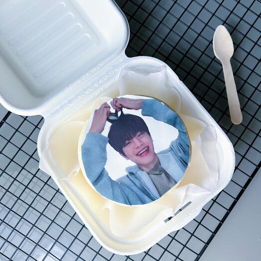 Bento cake with sugar seal, any photo