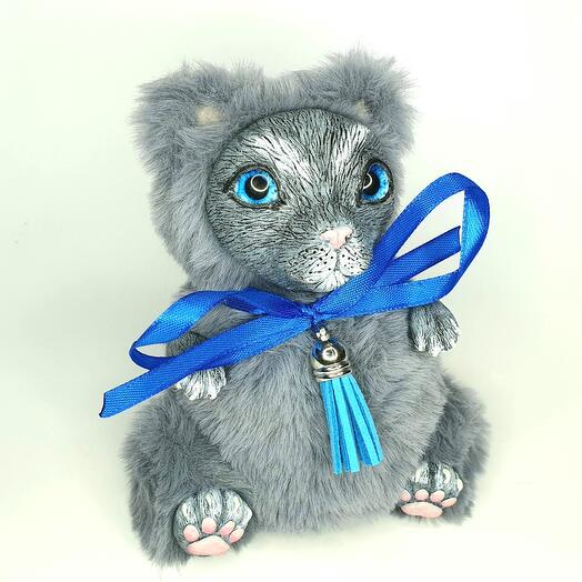 Серый кот