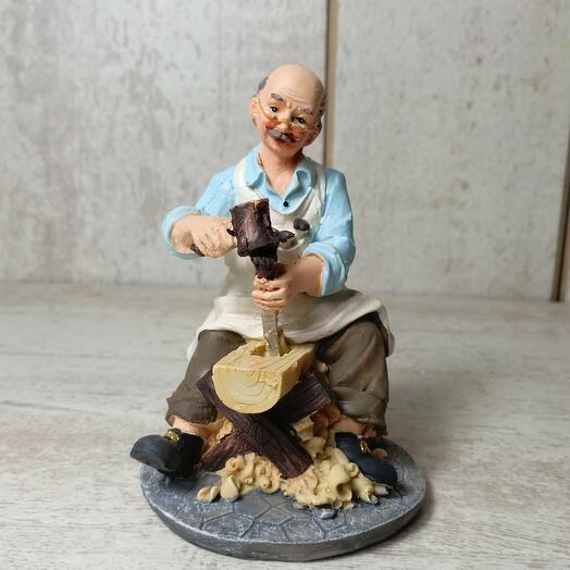 Статуэтка мастера