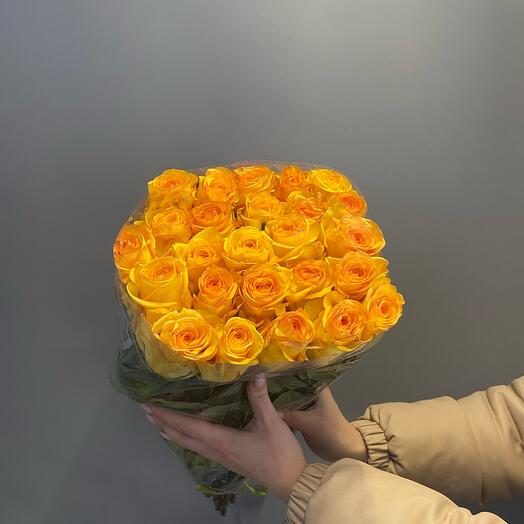 Розы жёлтые