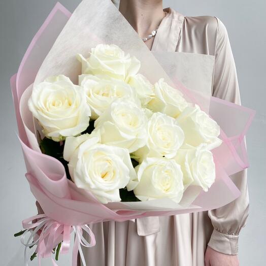 11 white roses