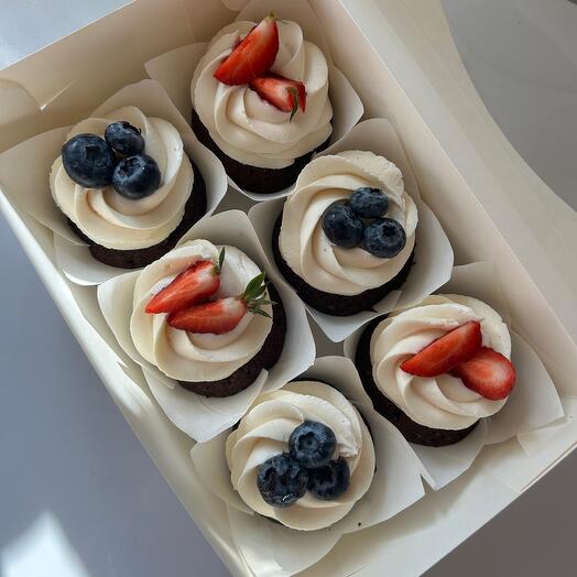 Cupcakes "Snickers" 6 pcs