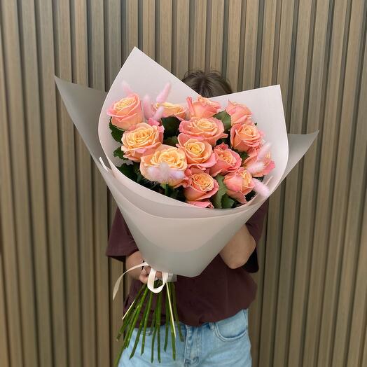 Ramo de rosas brillantes
